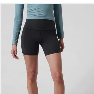 Athleta Stash Short